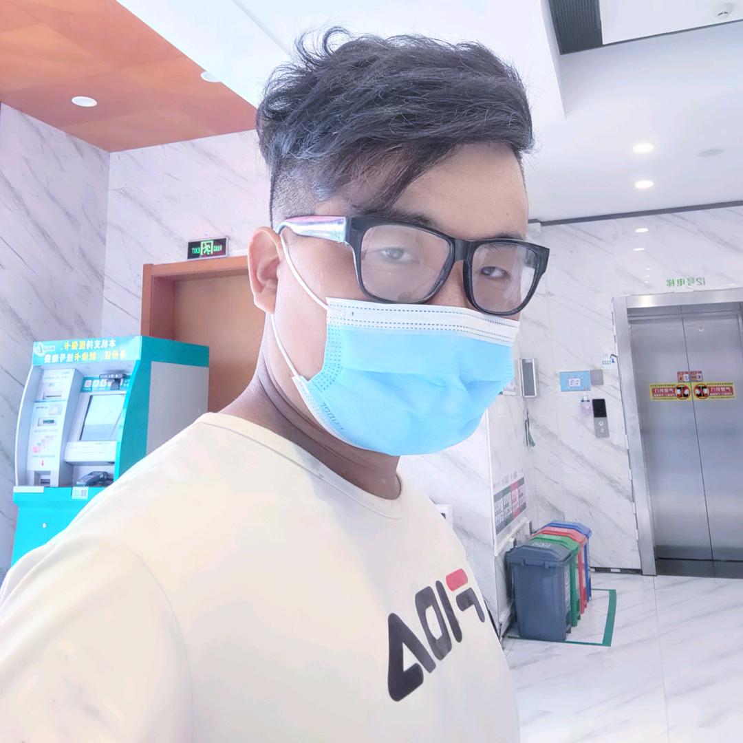 奔跑的五花肉。