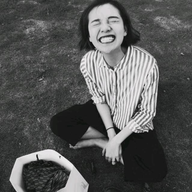 是然然呀