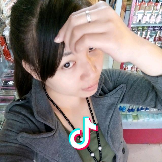 莹莹
