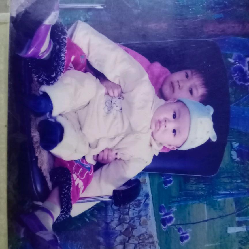 川妹桂媳做制衣👖👖👖