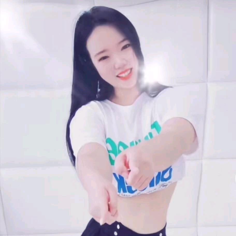 雨露的天空（每晚8点直播）