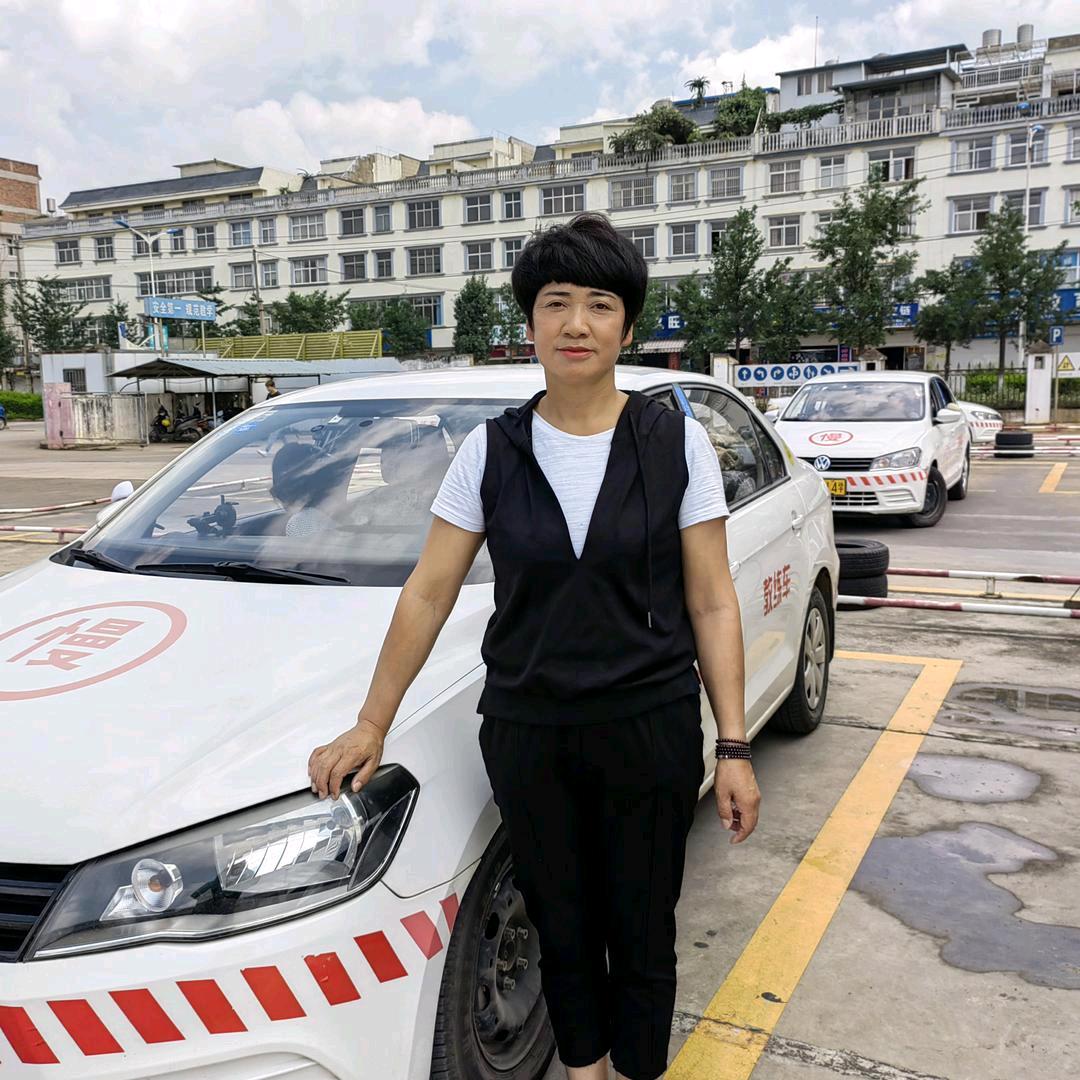 嗨车驾考（吴教练）
