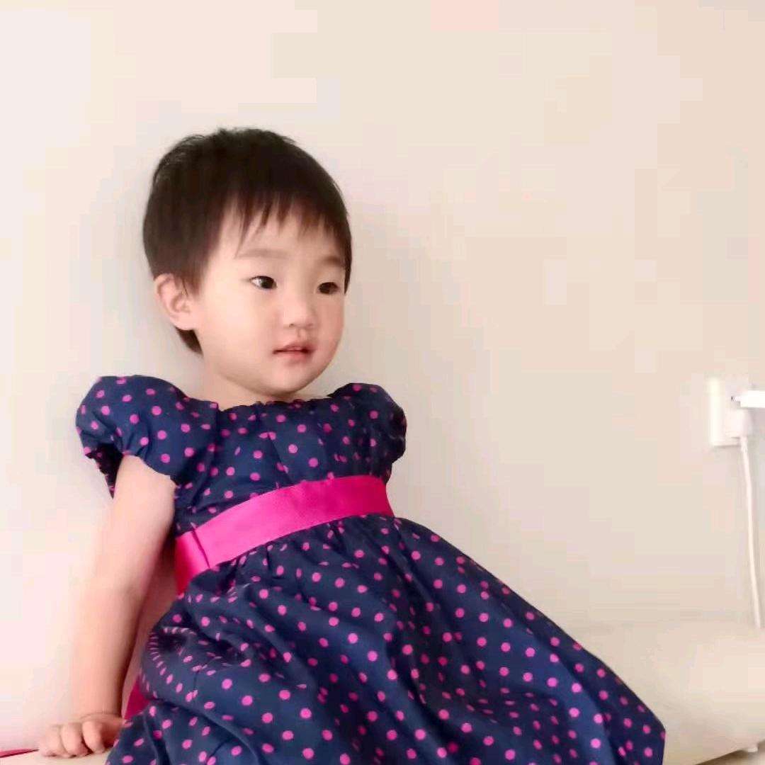 哄