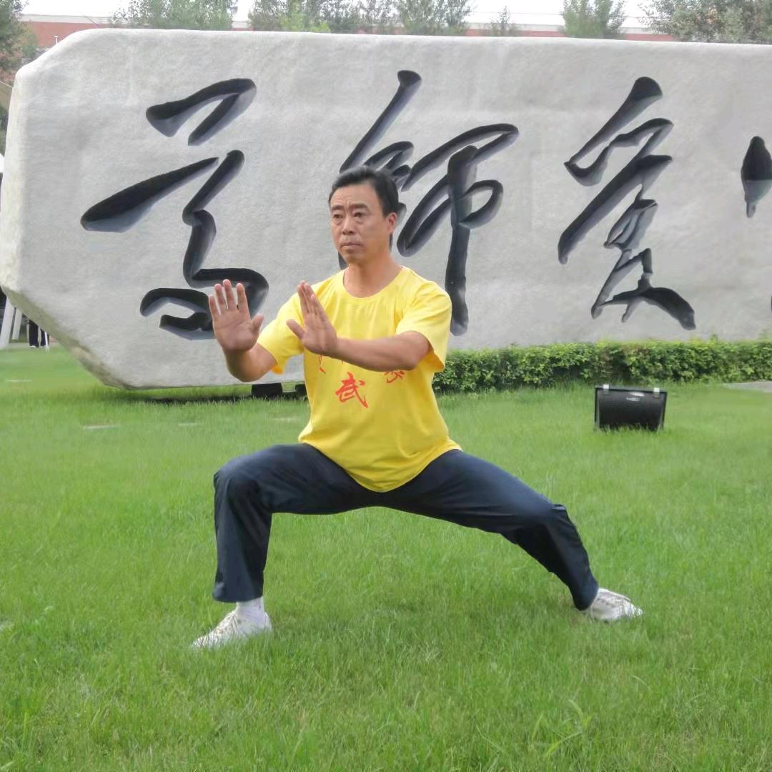 海城神鹰武术学校