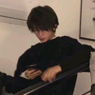 绝美少妇看上忧郁啤酒肚的我