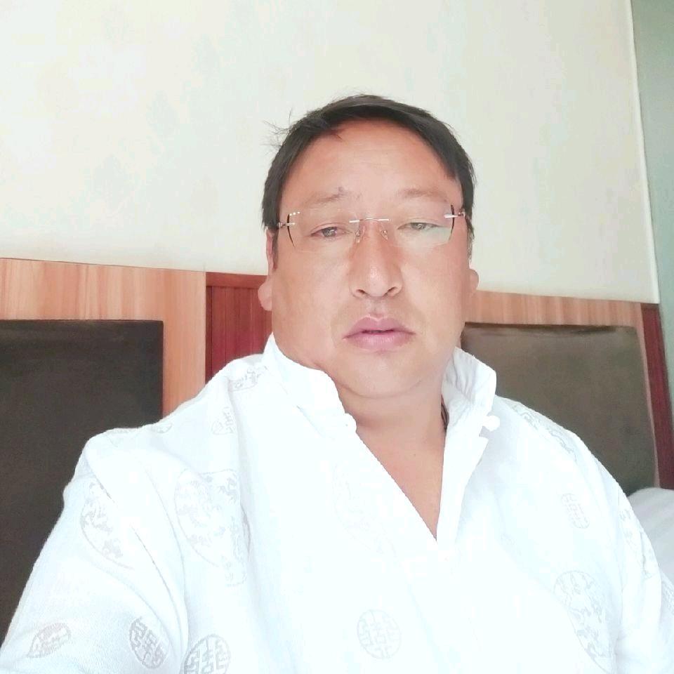 康巴扎西尼玛