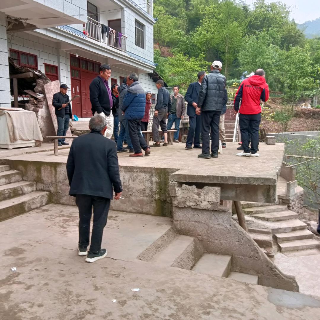 杨成开