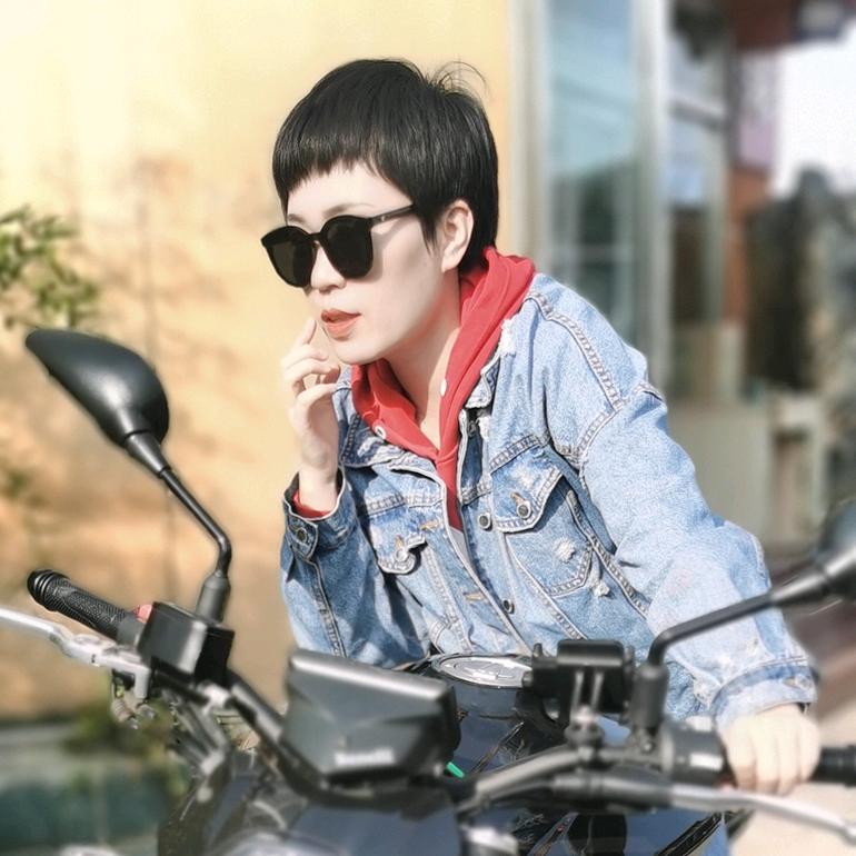 小白姐姐