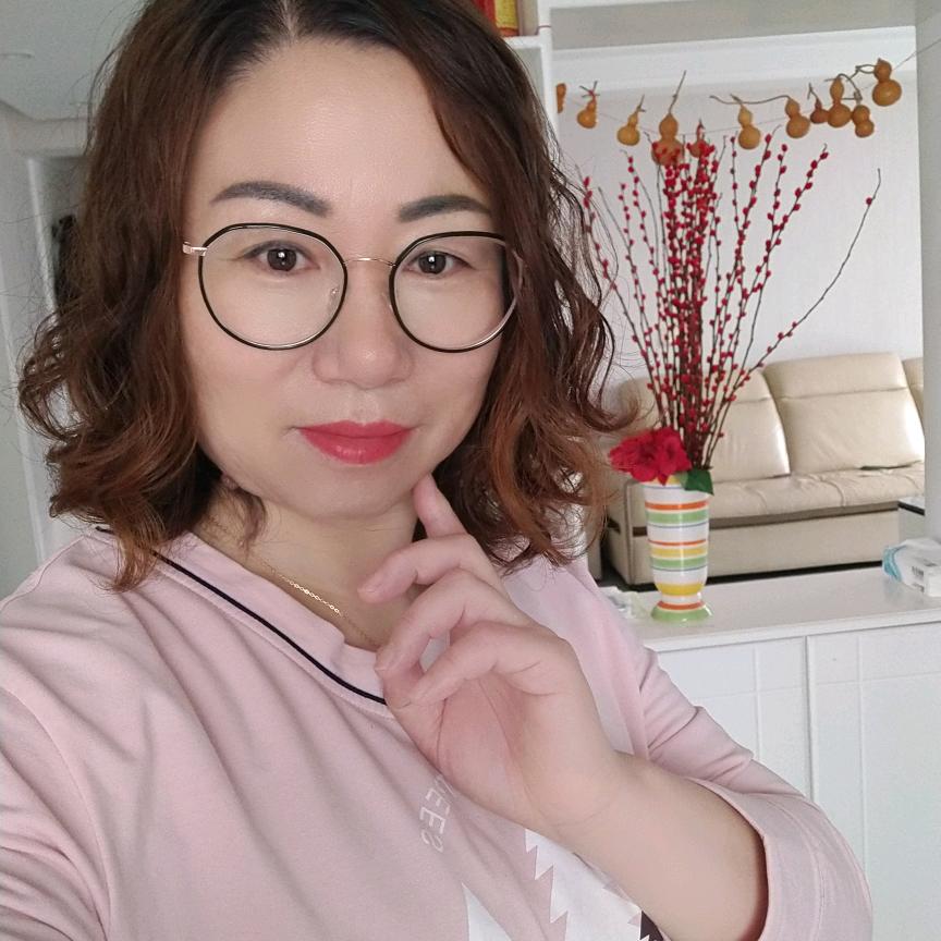 月嫂首席技师刘玉霞