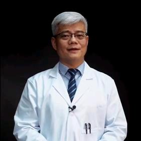 疤痕大叔