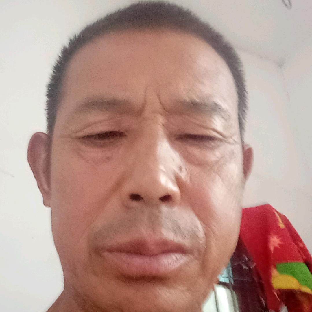 常伦华
