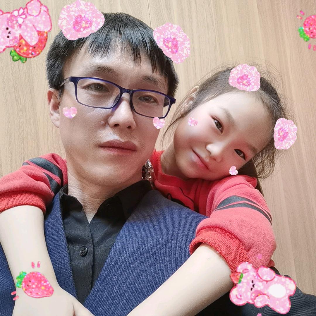 依达尔根觉罗生活需要向前看