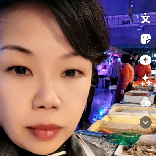 玉环飞红娘带卖海鲜店在清港综合市场