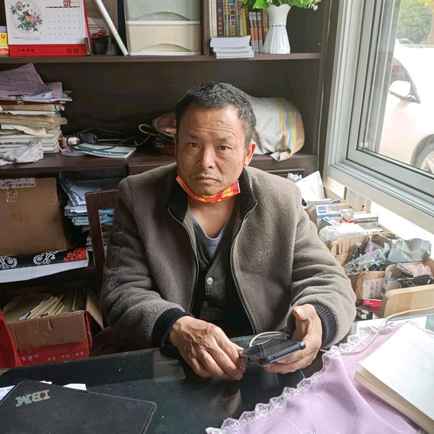 闽洪铝材谈际德