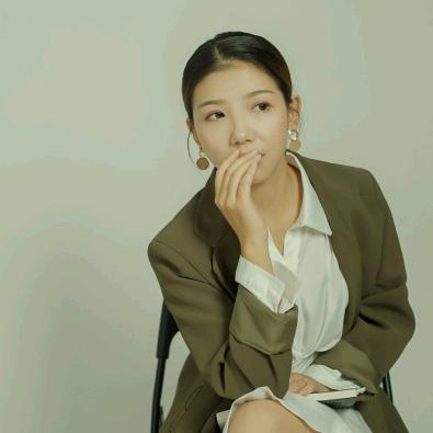 设计师李丽丹