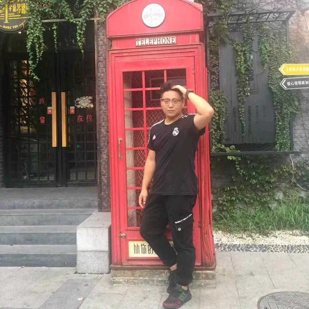 骑着蚂蚁踩大象