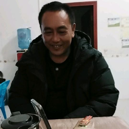 彭华华
