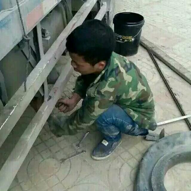 🚛🚙🚒🚑谢云恒汽车维修。