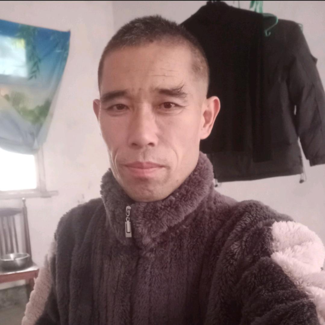 狼哥爱唱歌