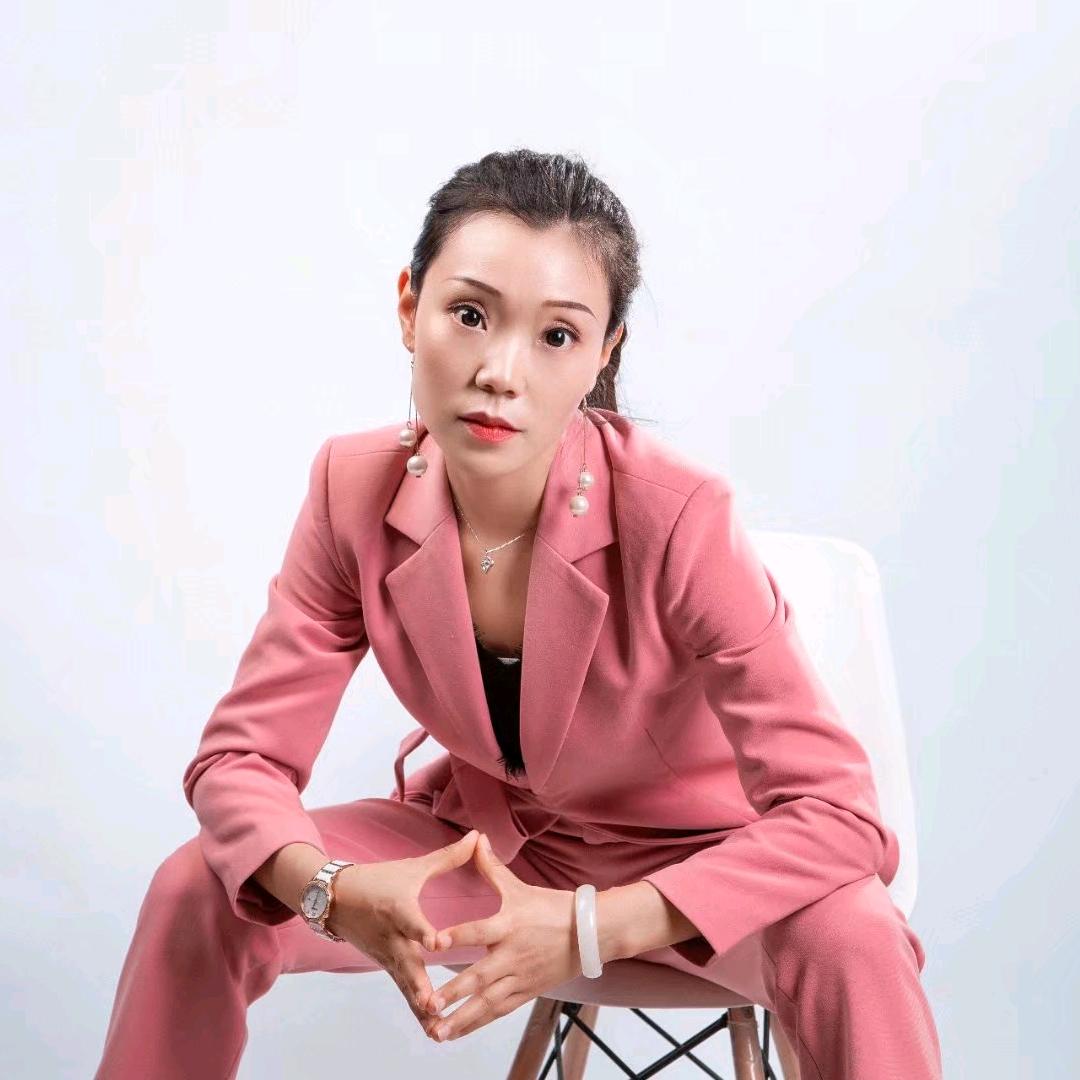 胡毅娟头像