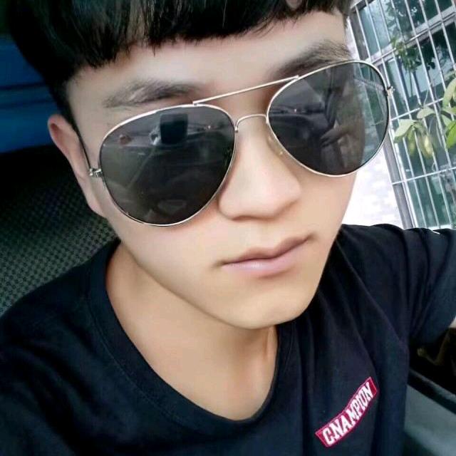 独钓一江月
