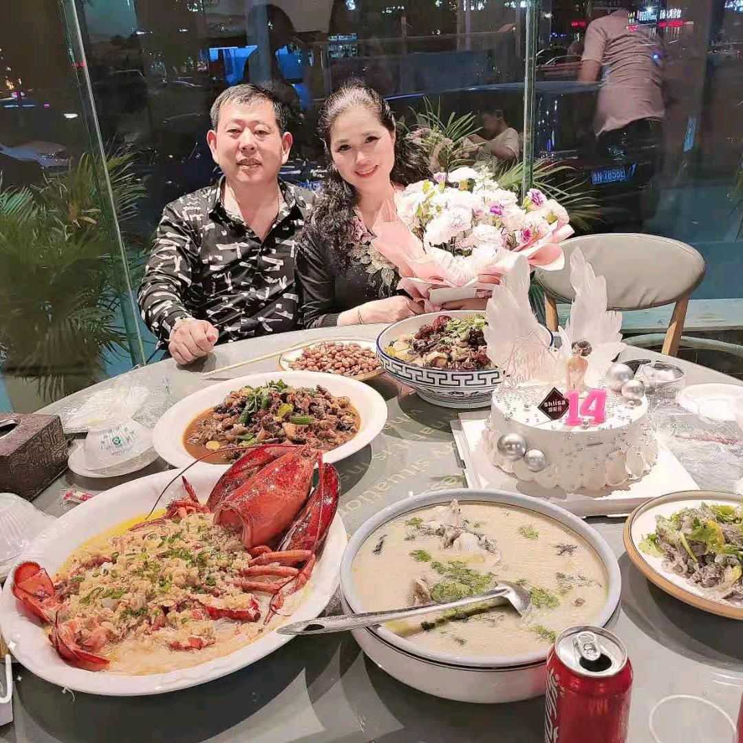 开心彭姐😊😊