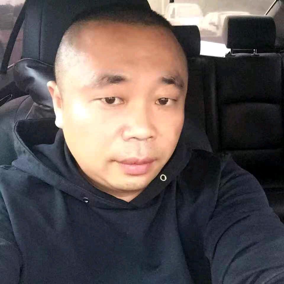 李