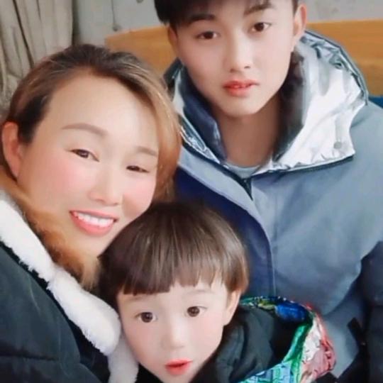 《王媒婆》为幸福加油