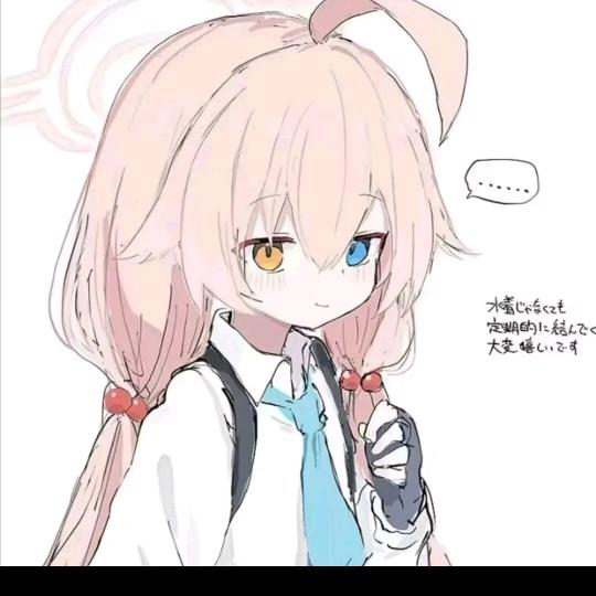 灰灰白白爱睡觉