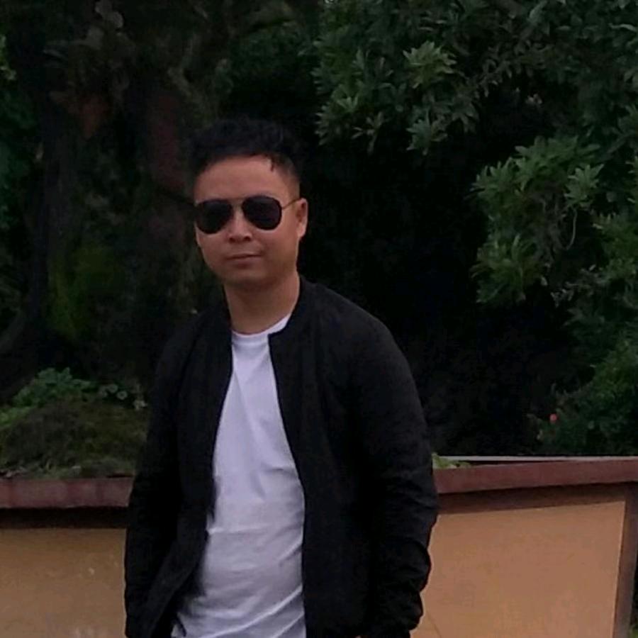 杨同学｜惊虹广告装饰