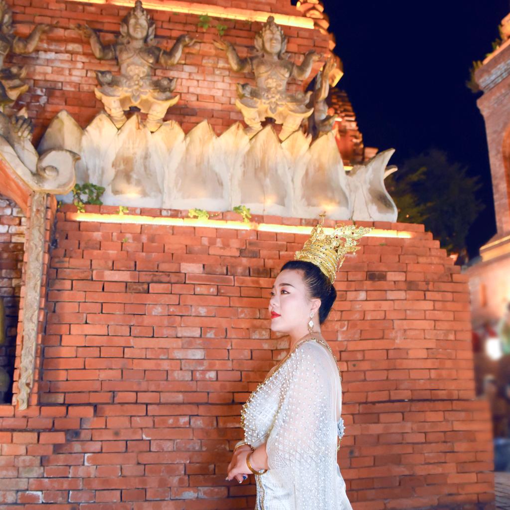 A✨ 旅行中的  麦子 💋