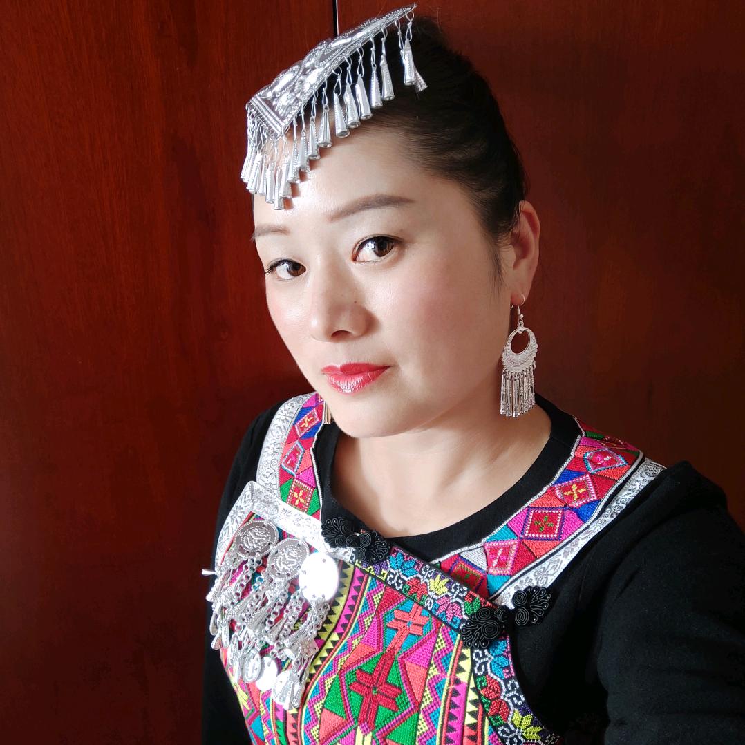 彝家华姐