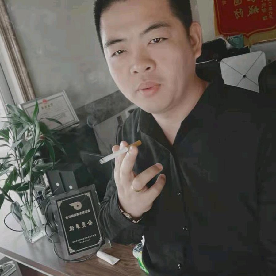 孟凡群