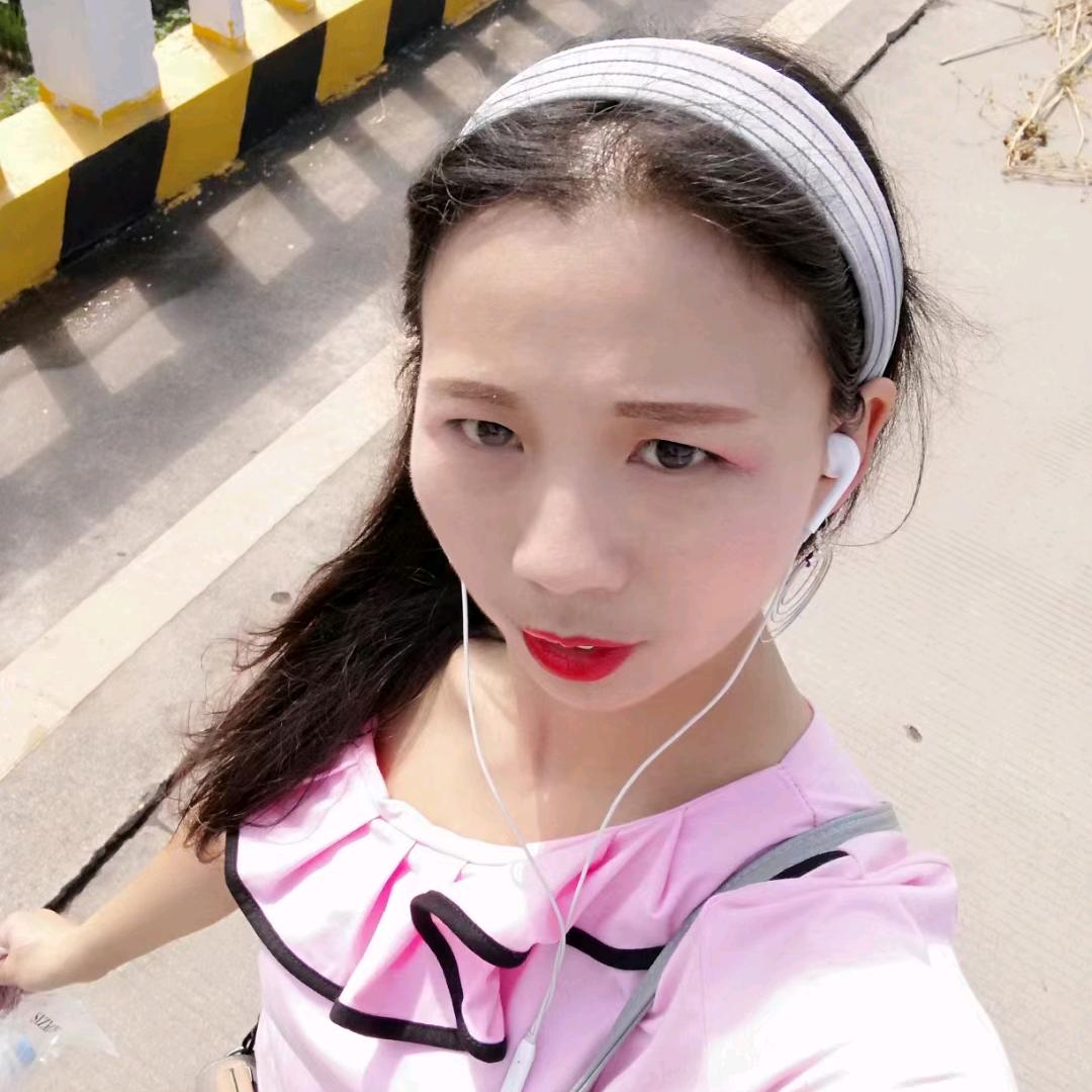 温馨的叶儿