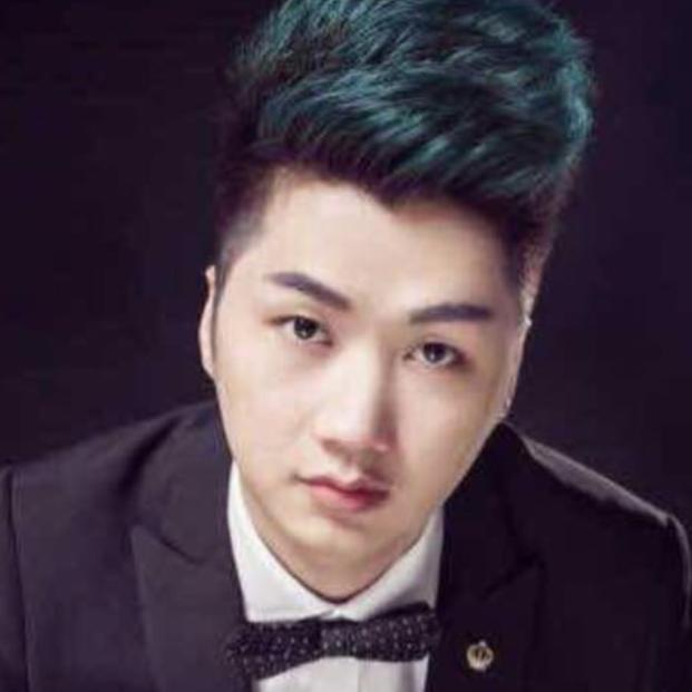 妆甲绣纹绣美甲美容官方号