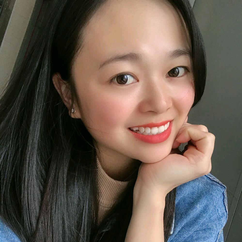 爱笑的女孩
