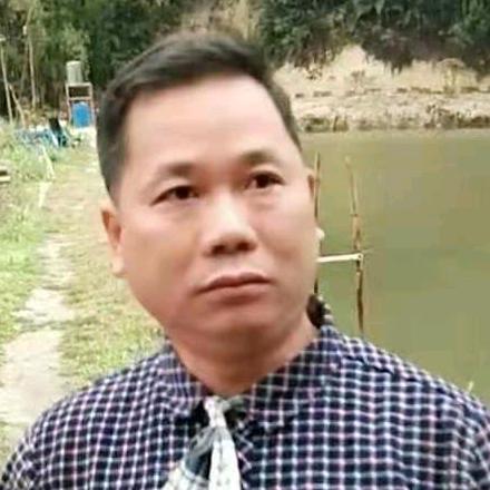 足工(卖柴火竹筒饭)