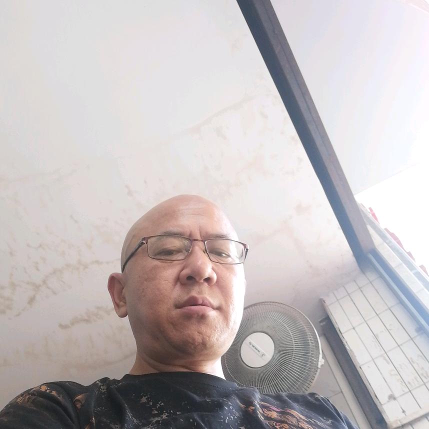 唐东华