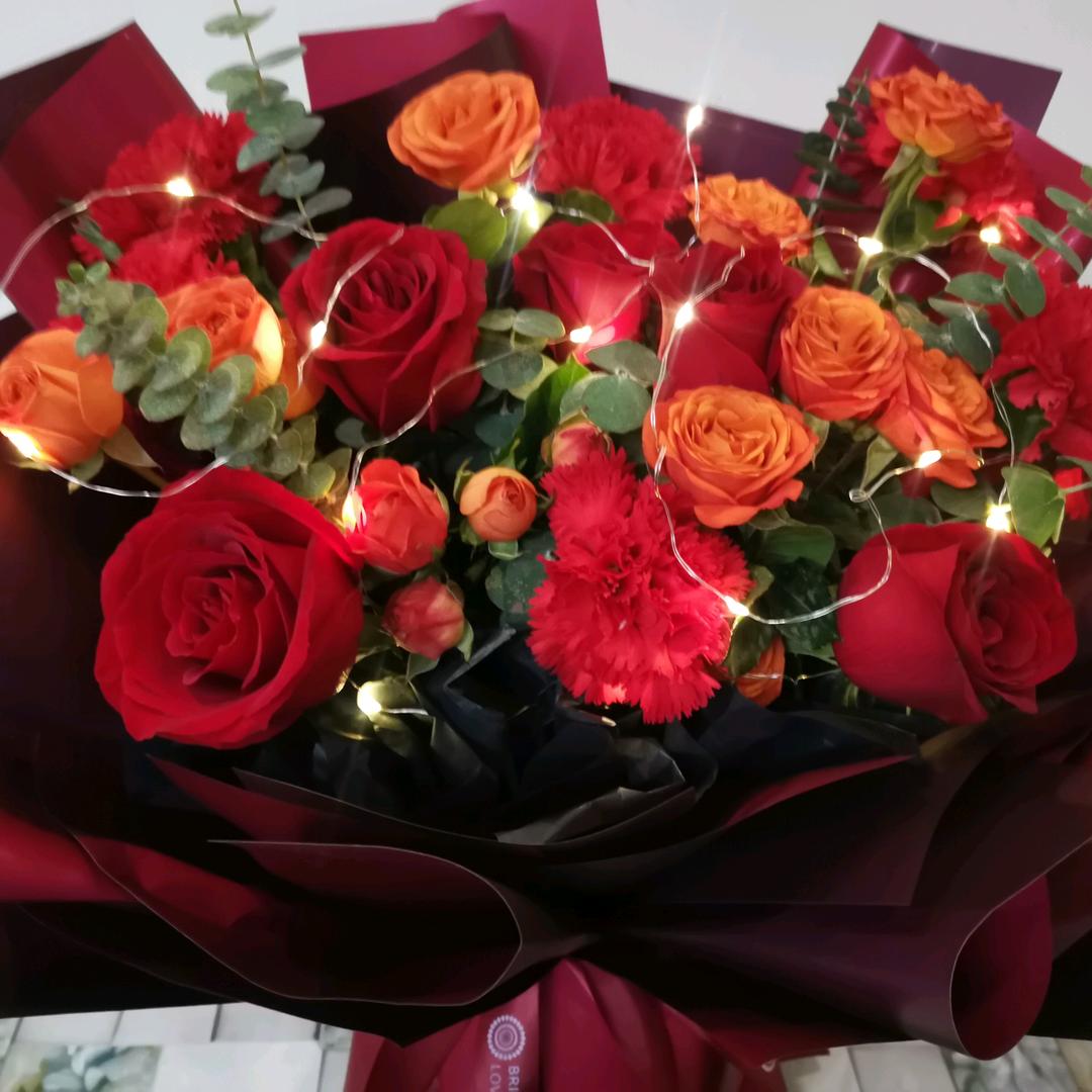 专业承包后台制作及绑扎