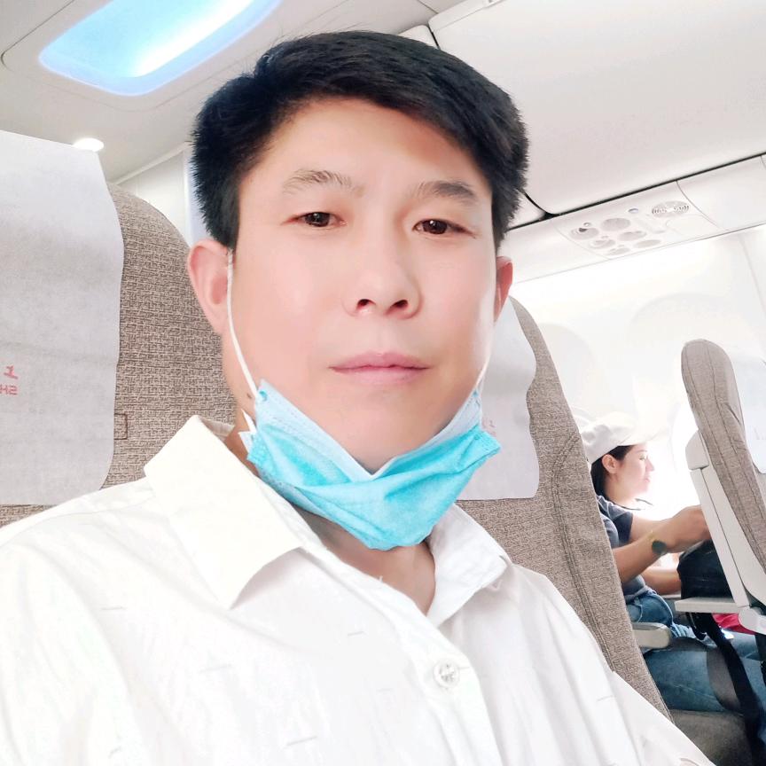 随风飘扬（李）