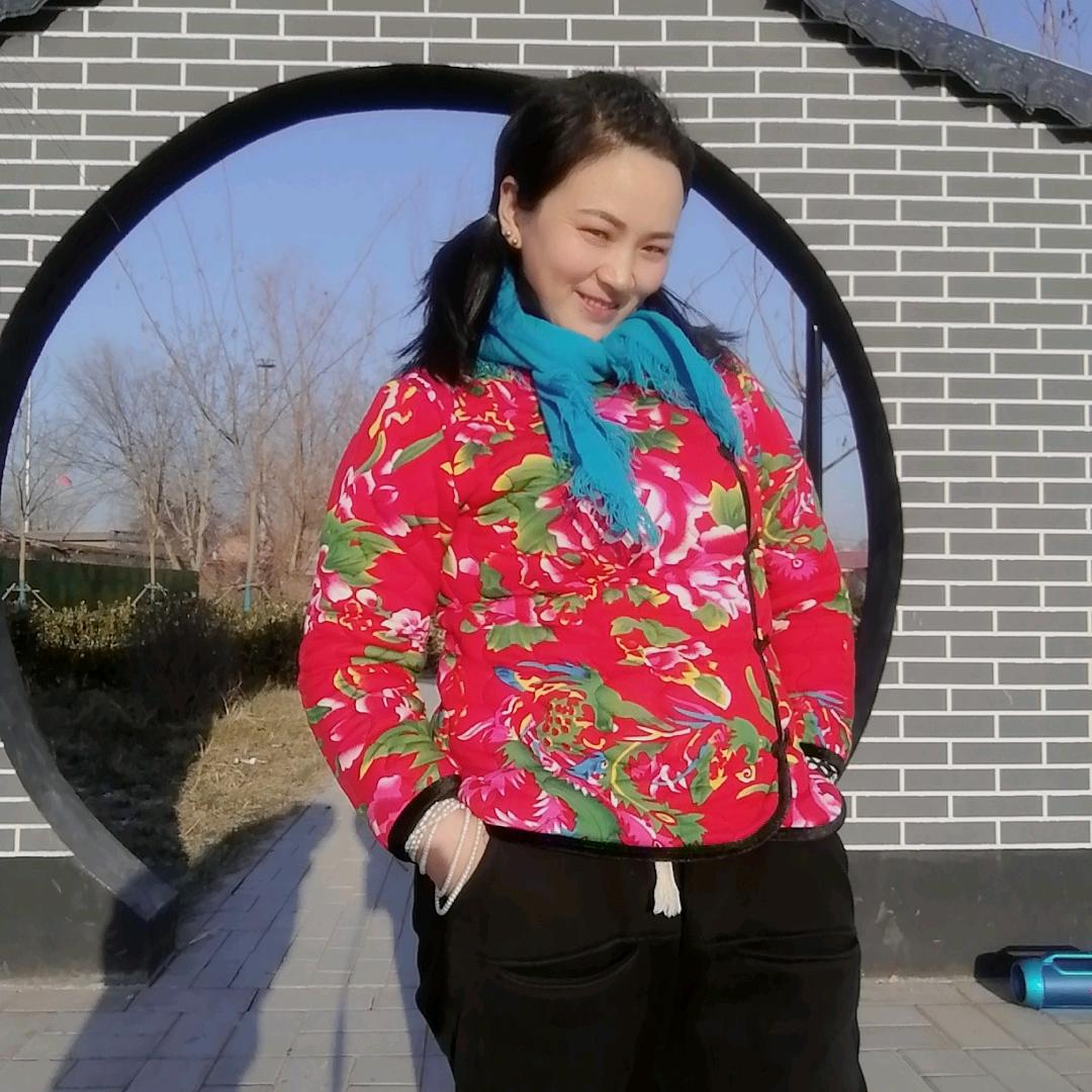 🐍爱臭美开心果🍎