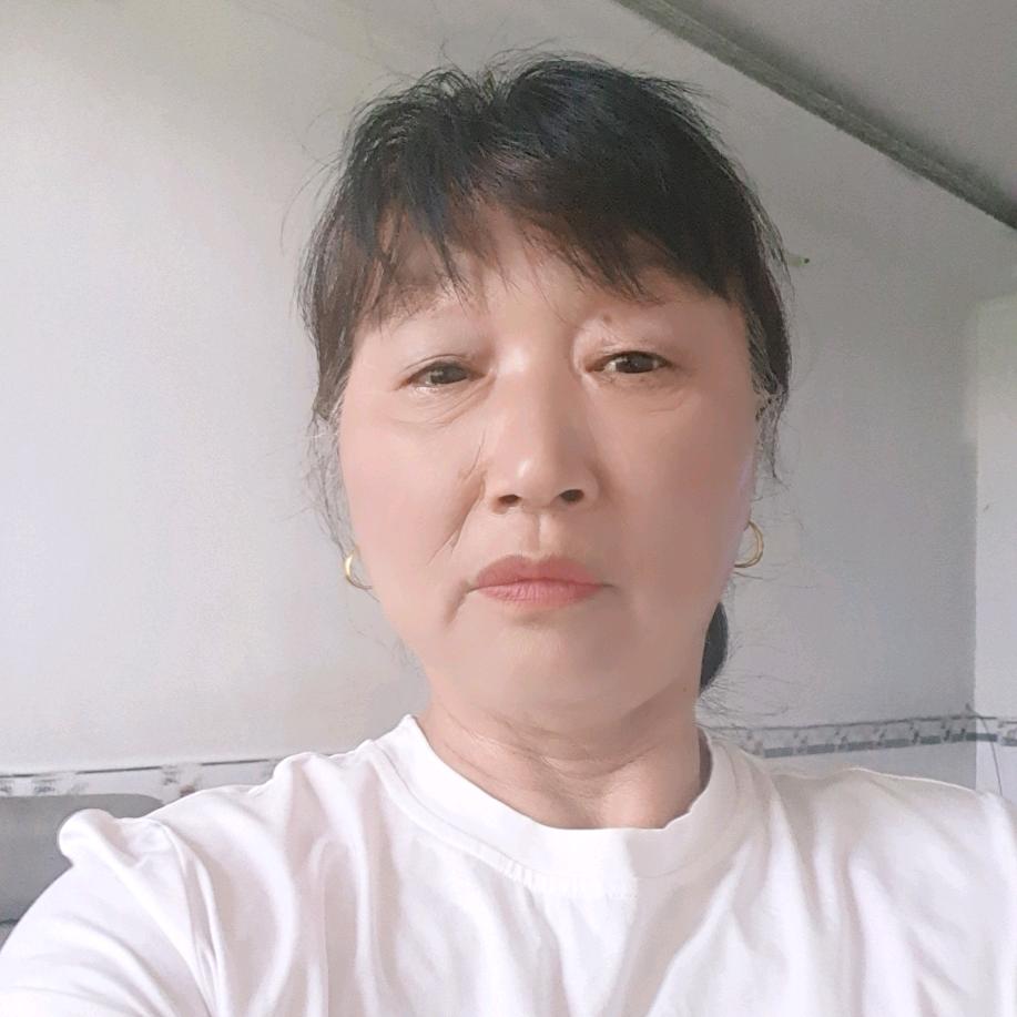 四个孩子的奶奶