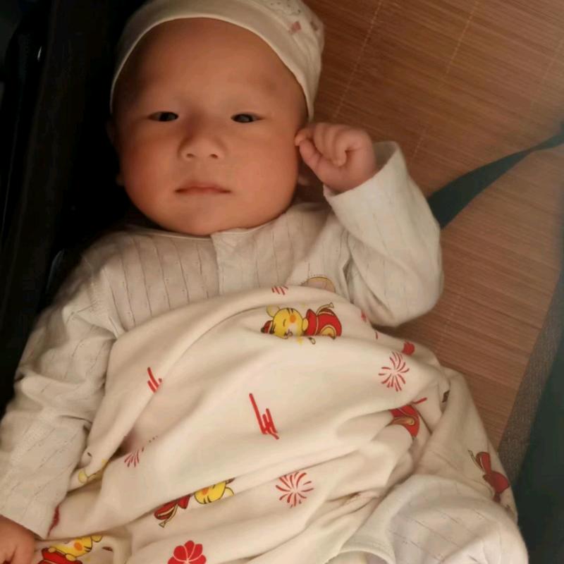 哥不低调