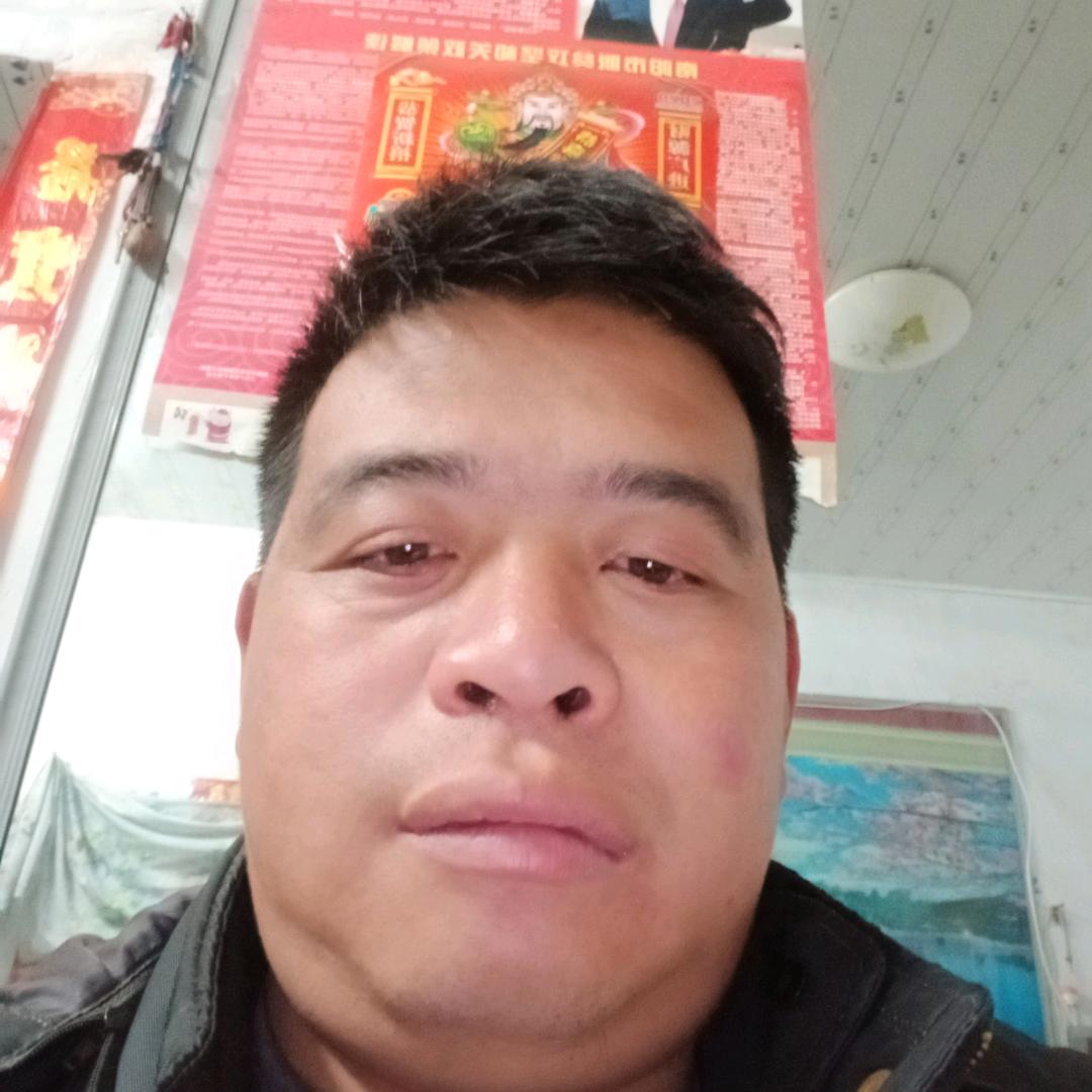梁少
