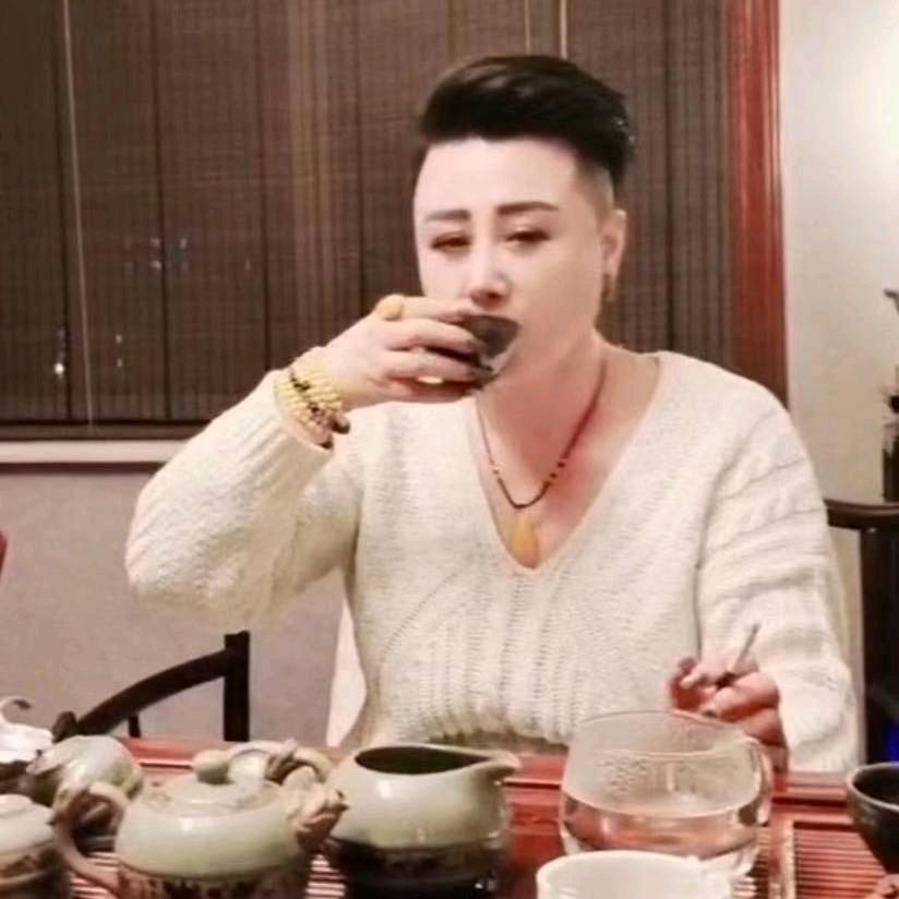 宏姐