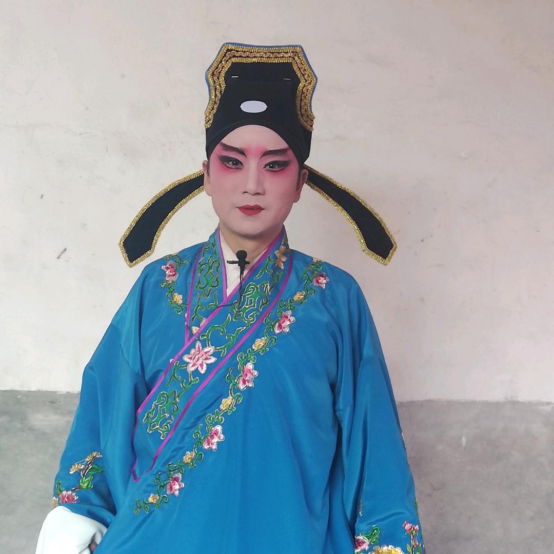 满堂红熊向团