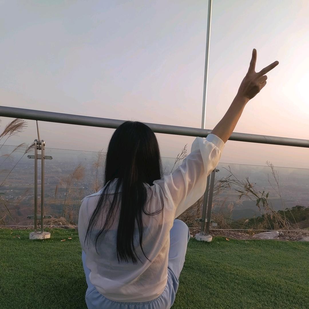 兰可🉑（壮族妹）