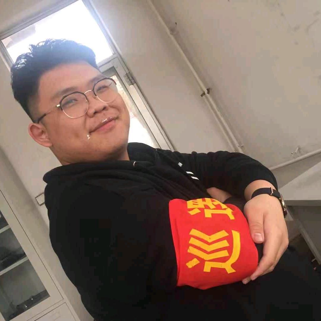 宇航圆圆员