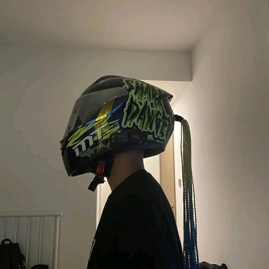 不会压弯的翰🏍️