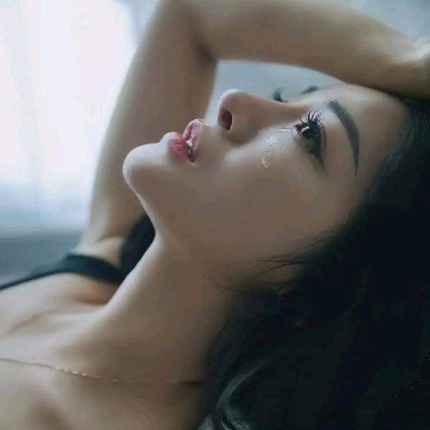 姚琼鞋服精品
